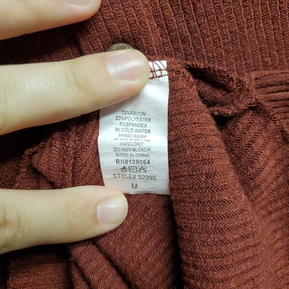 Mind Code Women's Bodycon Off-the-Shoulder Lettuce Edge Ribbed Dress - Picture 5 of 12